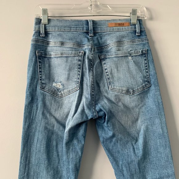 M1858 Alice Ripped High Rise Ankle Jeans - Picture 5 of 10